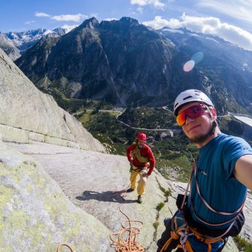 Klettern im Schweizer Granit – volle Platte